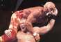 En SmackDown, consiguió una gran victoria al imponerse sobre la leyenda Hulk Hogan, llegando a hacerle sangrar.