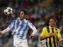 A falta de siete partidos para el final de la temporada, los jugadores del Málaga han puesto al club de propiedad qatarí en una posición fuerte para asegurarse un puesto en Europa de cara a la próxima campaña incluso aunque saben que sus esfuerzos podrían ser en vano. En la imagen, de 3 de abril, Isco del Málaga lucha por un balón con Lukasz Piszczek del Borussia de Dortmund en el partido de ida de cuartos de final de Champions League disputado en La Rosaleda. Foto: Jon Nazca / Reuters