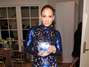 J.Lo bien sexy recibe premio en gala "amfAR Inspiration". Foto: Getty Images