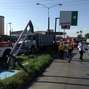 Aparatoso accidente en avenida deja dos lesionados en Mty. Foto: Porfirio Ibarra