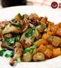 Codornices guisadas con calabaza, níscalos y manzana Foto: TERRA