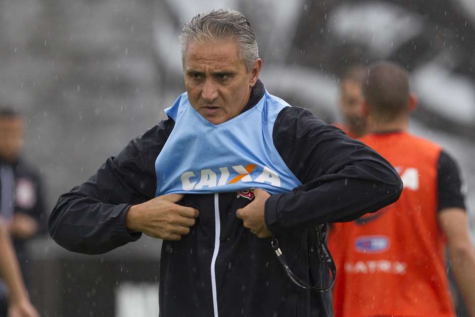 Tite vê vantagem exagerada e teme 