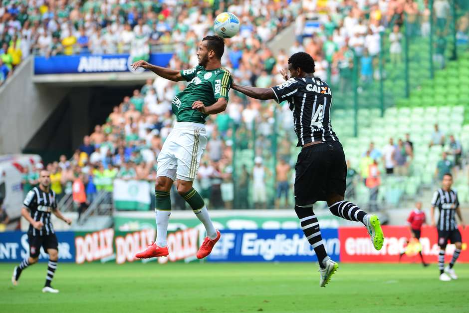 Leandro vê desrespeito de Romarinho: 