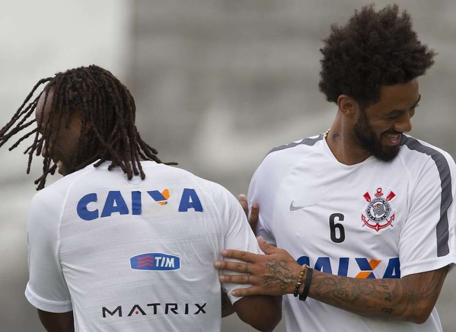 Sem vaga para reforços? Corinthians engrena com base de 2014