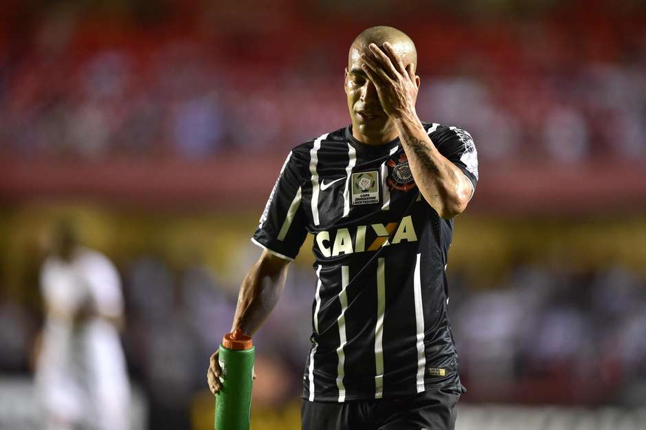 Sheik juvenil ou juiz exagerado? Twitter ferve com expulsão