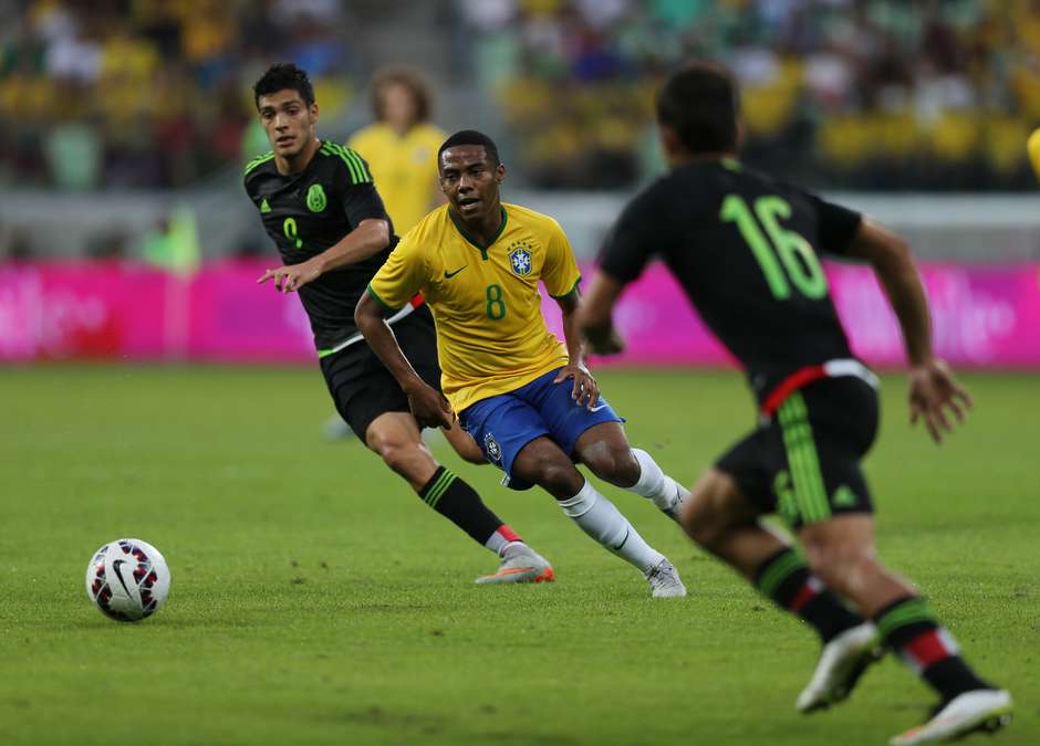 CBF estuda interromper Brasileiro para jogos da Seleção