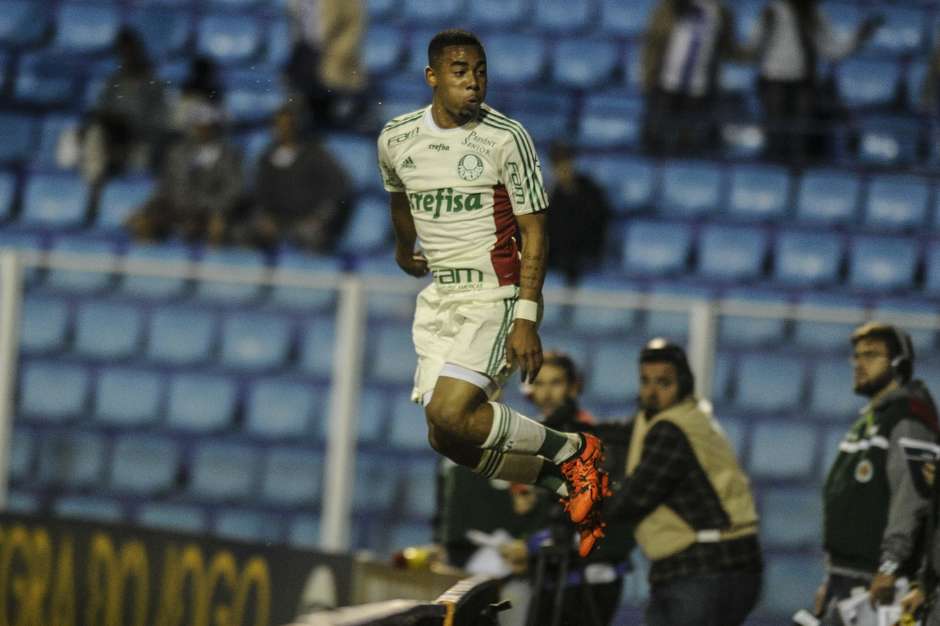 Palmeiras não recebeu propostas por Gabriel Jesus, diz Nobre