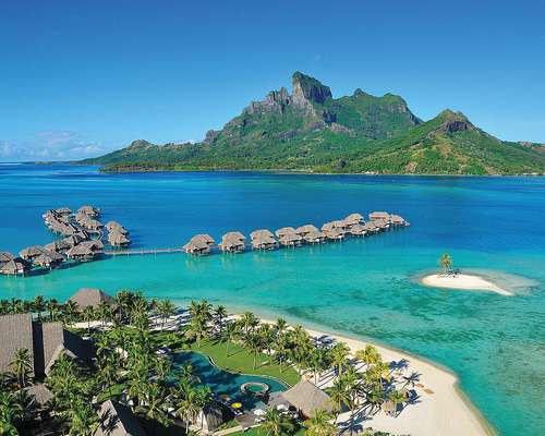 Four Seasons Bora Bora, Polinésia FrancesaResort luxuoso num dos destinos mais paradisíacos do planeta, o Four Seasons Bora Bora garante a seus hóspedes uma acomodação inesquecível e romântica. As diárias custam a partir de R$ 2 mil