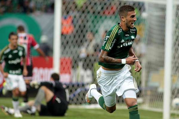 Palmeirenses comemoram confiança e vitória em clássico após mais de 1 ano