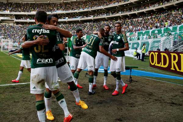 O Palmeiras fez a festa no Allianz Parque, neste domingo, contra o Santos. Venceu por 1 a 0 e ganhou vantagem na final do Campeonato Paulista