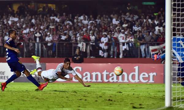 Gol de Centurión deu a vitória ao São Paulo sobre o Cruzeiro na Libertadores