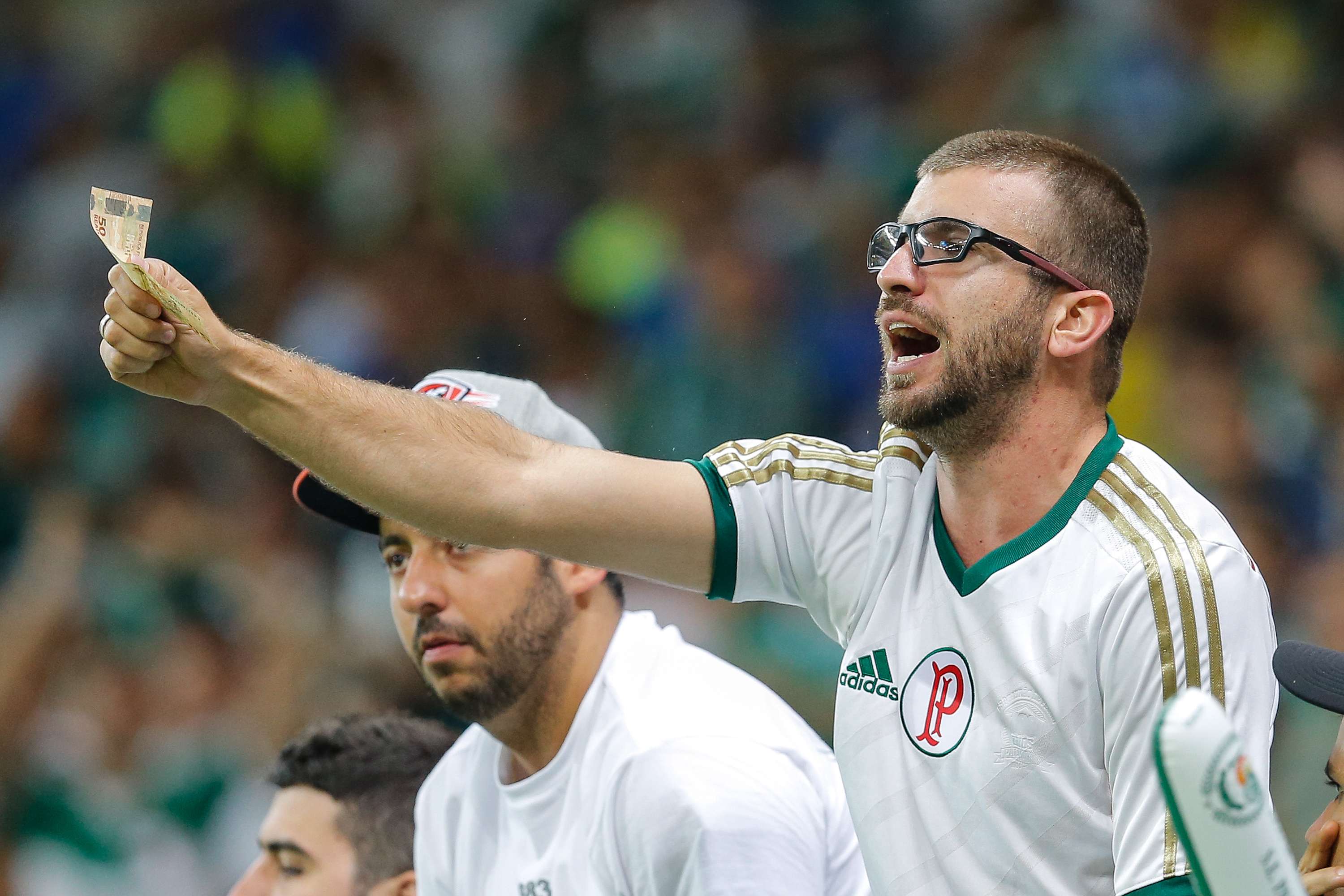 Falta de gratuidade no Allianz revolta torcida: vergonha