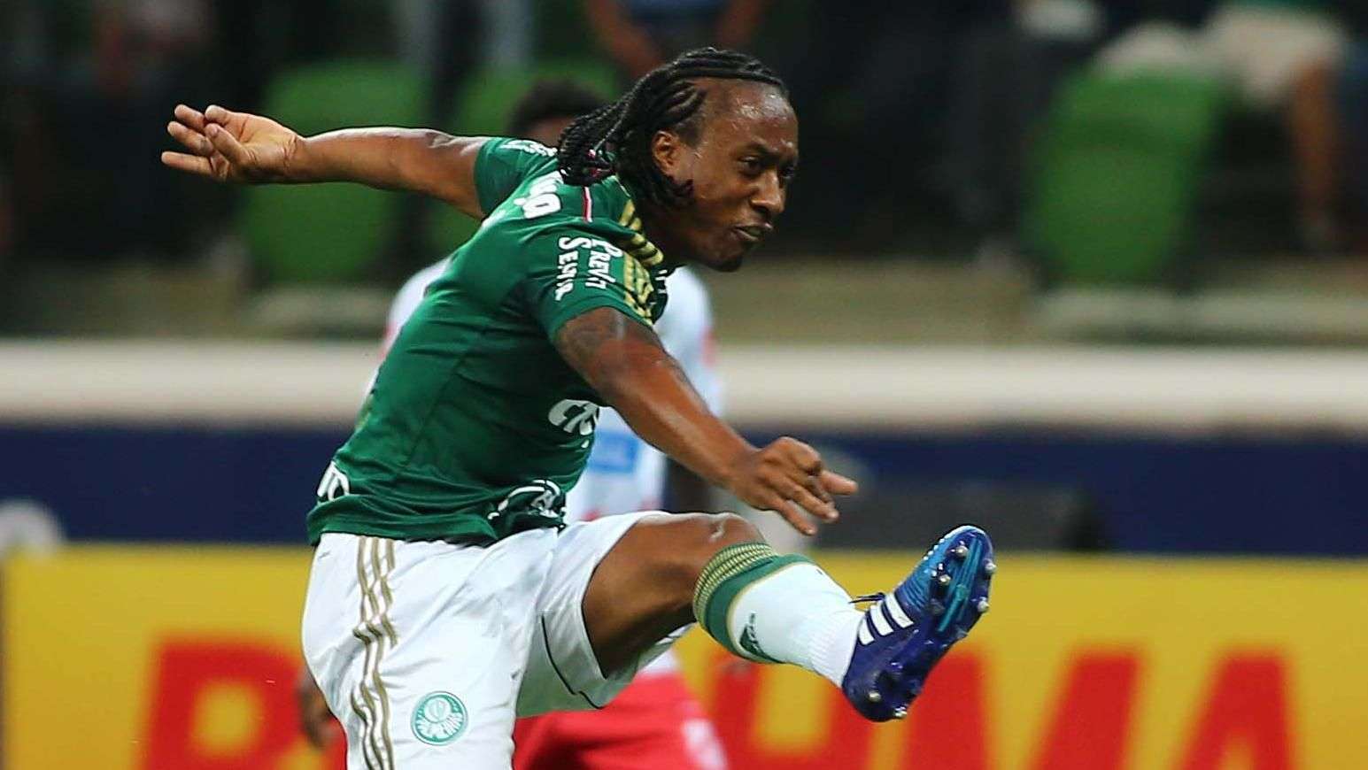 Palmeiras bate Santos e deslancha em 1º lugar no Grupo C do Paulistão