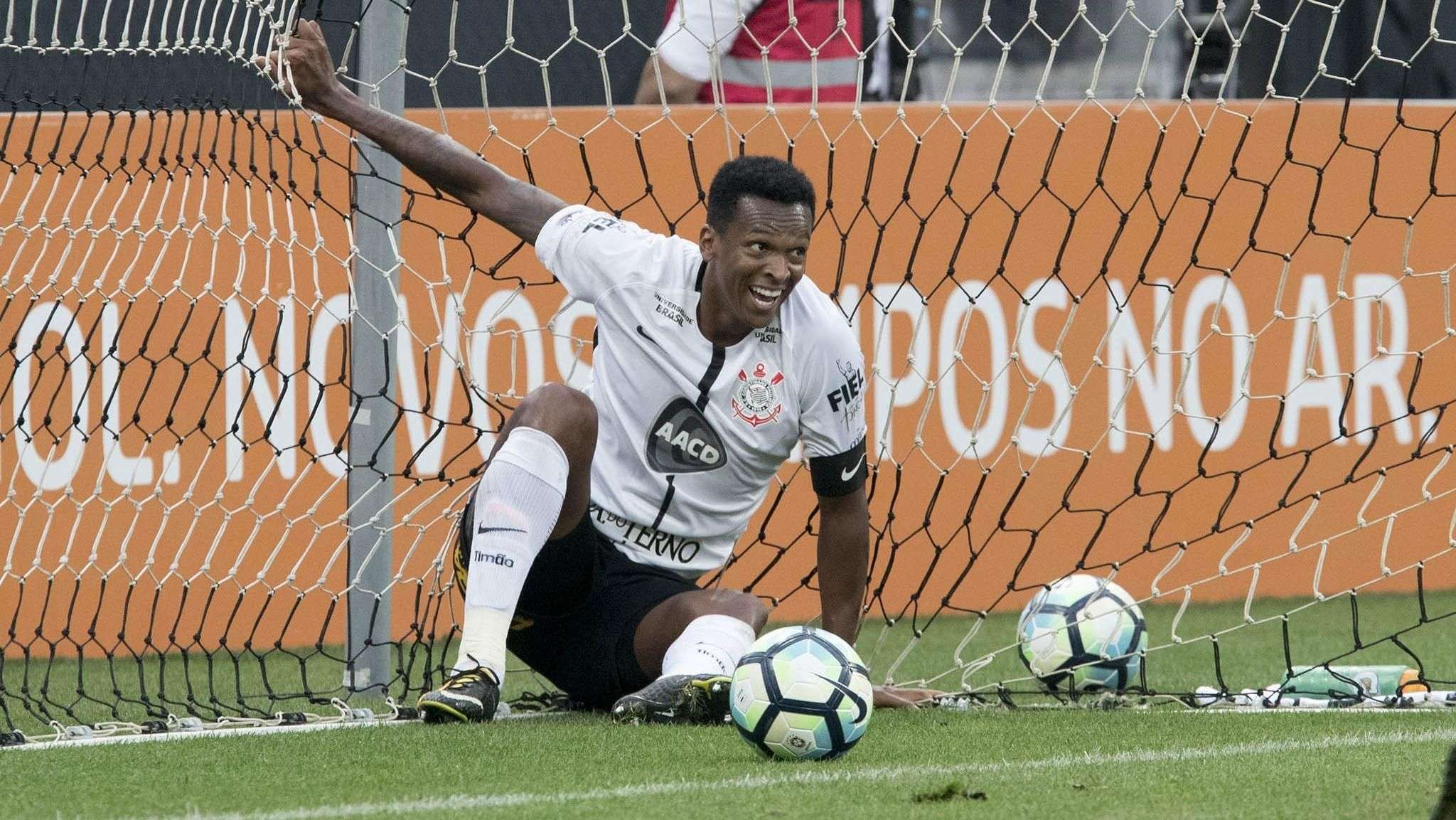 Corinthians sofre com memes após eliminação para o São Paulo; veja