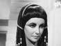 Cleopatra, (interpretada por Liz Tailor) una de las mujeres con más glamour de la historia, que además impuso el delineado grueso que se usa hasta el día de hoy.  Foto: Getty Images