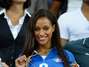 Sensual novia de Balotelli presencia choque Italia-Japón