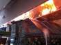Incendio afecta a galería San Agustín en Santiago