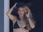 Paulina Rubio luce kilos de más en su estancia en Los Cabos