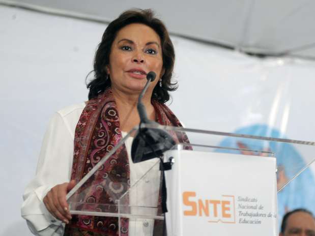 Elba Esther Gordillo, presidenta del Sindicato Nacional de Trabajadores de la Educación (SNTE), dijo estar contenta porque la ciudadanía está acudiendo a votar. Foto: Notimex