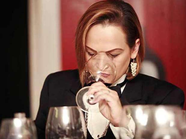 La sommelier Georgina Estrada es organizadora de la cata. Foto: Aggi Garduño La sommelier Georgina Estrada es organizadora de la cata. Foto: Aggi Garduño