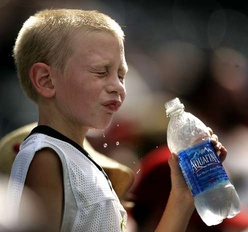 La agencia meteorológica estadounidense también advirtió de que los altos niveles de humedad provocarán que se superen los 43 grados en lugares como Minneapolis, Chicago, Kansas City o San Luis. Foto: AP