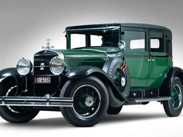 El vehículo modelo 1928 que será subastado el 28 de Julio equipa un motor V8 de 90 HP que lleva acoplada una transmisión manual de tres velocidades.  Foto: RM Auctions