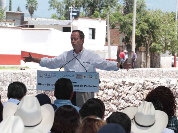 El director general de la Comisión Nacional del Agua (Conagua), José Luis Luege, indicó que pese a que en los días más recientes ha llovido en gran parte del país, las principales presas todavía están en un nivel muy bajo de su capacidad, producto de la sequía que se padeció en 2011. Foto: Notimex El director general de la Comisión Nacional del Agua (Conagua), José Luis Luege, indicó que pese a que en los días más recientes ha llovido en gran parte del país, las principales presas todavía están en un nivel muy bajo de su capacidad, producto de la sequía que se padeció en 2011. Foto: Notimex