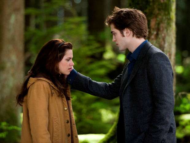 Kristen Stewart y Robert Patitnson. Foto: Agencias