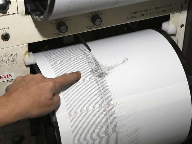 Dos terremotos de 5,7 y 5,6 grados sacuden el suroeste de China. Foto: Agencia EFE / © EFE 2012. Está expresamente prohibida la redistribución y la redifusión de todo o parte de los contenidos de los servicios de Efe, sin previo y expreso consentimiento de la Agencia EFE S.A. Dos terremotos de 5,7 y 5,6 grados sacuden el suroeste de China. Foto: Agencia EFE / © EFE 2012. Está expresamente prohibida la redistribución y la redifusión de todo o parte de los contenidos de los servicios de Efe, sin previo y expreso consentimiento de la Agencia EFE S.A.