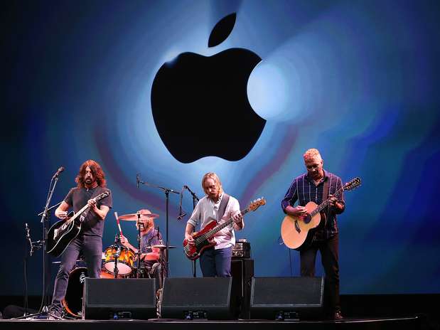 Foo Fighters en el lanzamiento del iPod 5 Foto: Getty Images