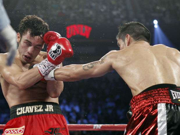 Maravilla peleando contra Chavez Jr.