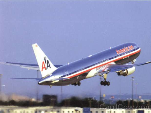 American Airlines envía cartas de alerta de despido a más de 11.000 trabajadores Get?src=http%3A%2F%2Fimages.terra.com%2F2012%2F09%2F19%2Famerican-airlines-flight