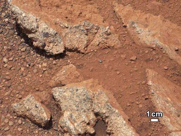 El Curiosity encuentra un cauce de agua en Marte Get?src=http%3A%2F%2Fimages.terra.com%2F2012%2F09%2F27%2Fcuriosity27