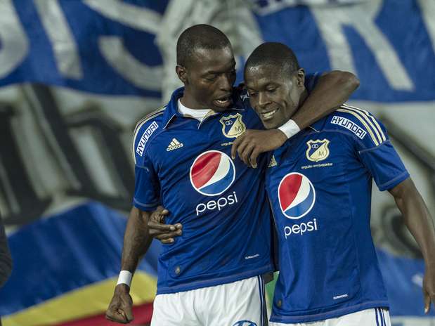 Millonarios derrotó 3-0 a Palmeiras en Bogotá, con goles de Juan Esteban Ortiz, Wason Rentería y Lewis Ochoa, en el juego de vuelta por los octavos de final de la Copa Sudamericana, lo que le dio la clasificación a cuartos, tras remontar el 3-1 del partido de da. Foto: David Felipe Rincón / Terra