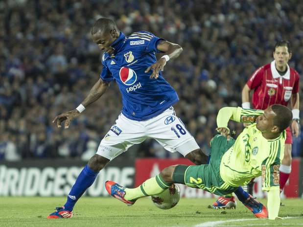 Millonarios derrotó 3-0 a Palmeiras en Bogotá, con goles de Juan Esteban Ortiz, Wason Rentería y Lewis Ochoa, en el juego de vuelta por los octavos de final de la Copa Sudamericana, lo que le dio la clasificación a cuartos, tras remontar el 3-1 del partido de da. Foto: David Felipe Rincón / Terra