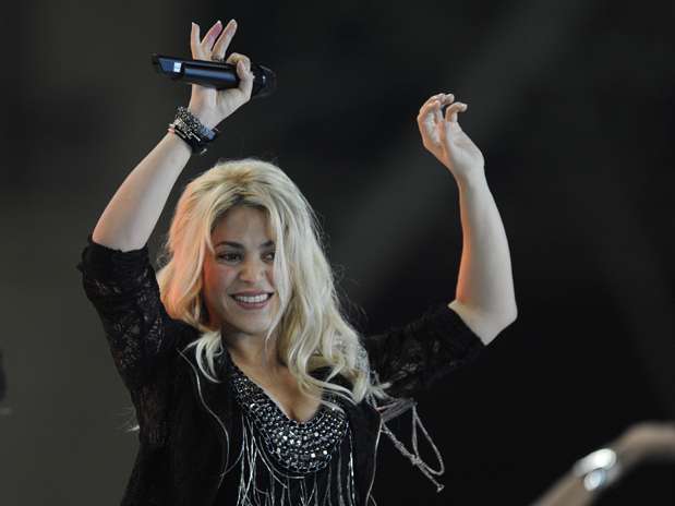 Christina Aguilera: Shakira dará toque latino a "The Voice" Get?src=http%3A%2F%2Fimages.terra.com%2F2012%2F10%2F30%2Fshakirathevoicerol