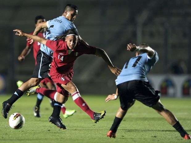 Benavente, canterano del Real Madrid, ingresó en el segundo tiempo y fue fundamental en el empate peruano Foto: AFP