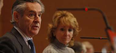 CC OO, IU y PP, las trincheras de Blesa en Caja Madrid CC OO, IU y PP, las trincheras de Blesa en Caja Madrid