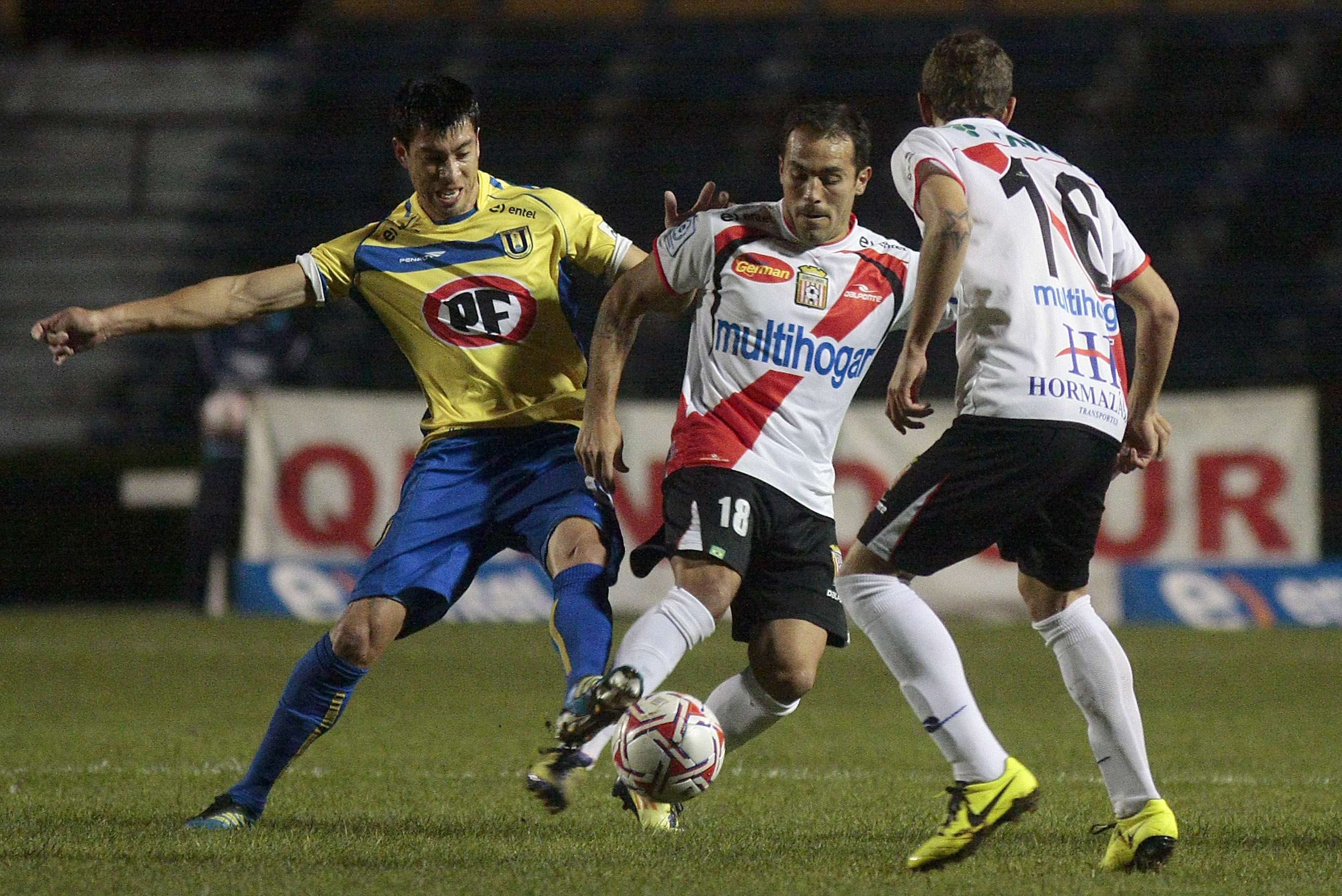 Repasa las postales del duelo entre la U. de Conce y Curic�