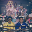 R10 e R9 viram motoristas de Madonna em megashow do intervalo