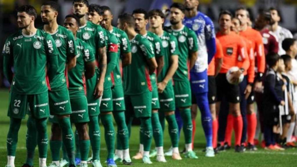 Palmeiras mantém foco no Brasileirão mesmo com maratona de jogos