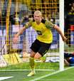 Borussia Dortmund planeja quase dobrar salário de Haaland para manter o atacante até 2023