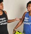 'Gêmeas do futebol': irmãs criam campanha para realizar sonho de jogar em Portugal