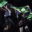 Segundo show? Madonna canta mascarada em mais um ensaio em Copacabana; veja