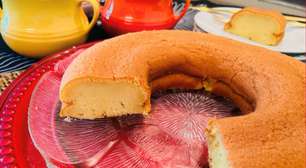 Bolo de Mandioca, com coco, cremoso, sem lactose, batido