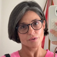 Atriz ironiza críticas por não usar sutiã: 'Normalizem o farol aceso'