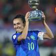 Marta brilha na final e Brasil conquista a Copa América contra a Colômbia
