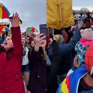 Galo na Neve: brasileiros montam carnaval improvisado em meio ao clima gelado do Canadá