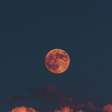 #131: Lua Cheia em Aquário chega tensa, momento pede calma e foco