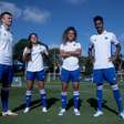 Cruzeiro lança oficialmente camisa branca; estreia acontecerá no domingo